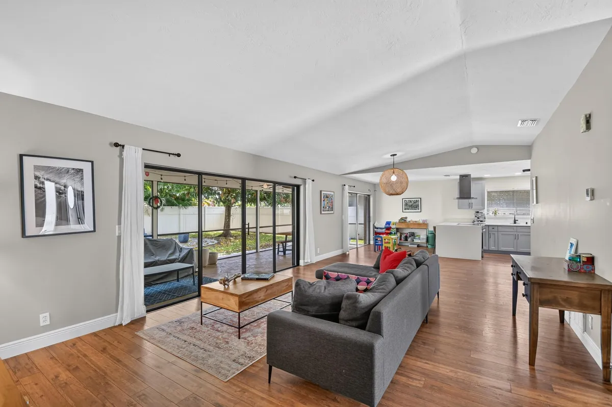 Residence photo 7