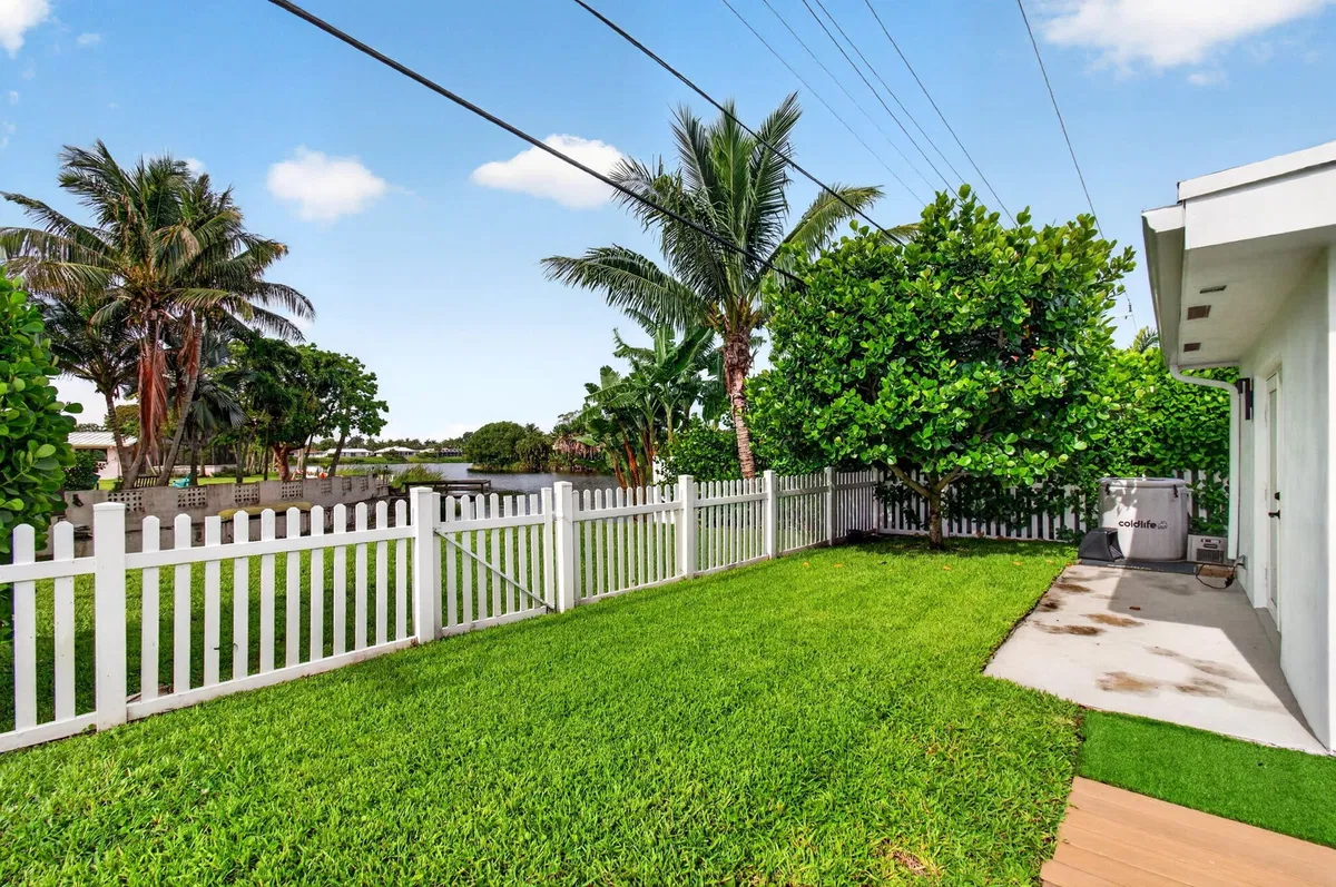 Residence photo 73