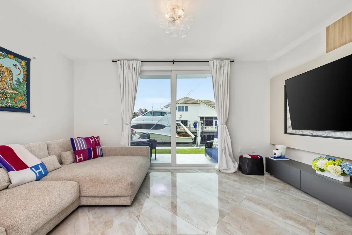 Residence photo 13