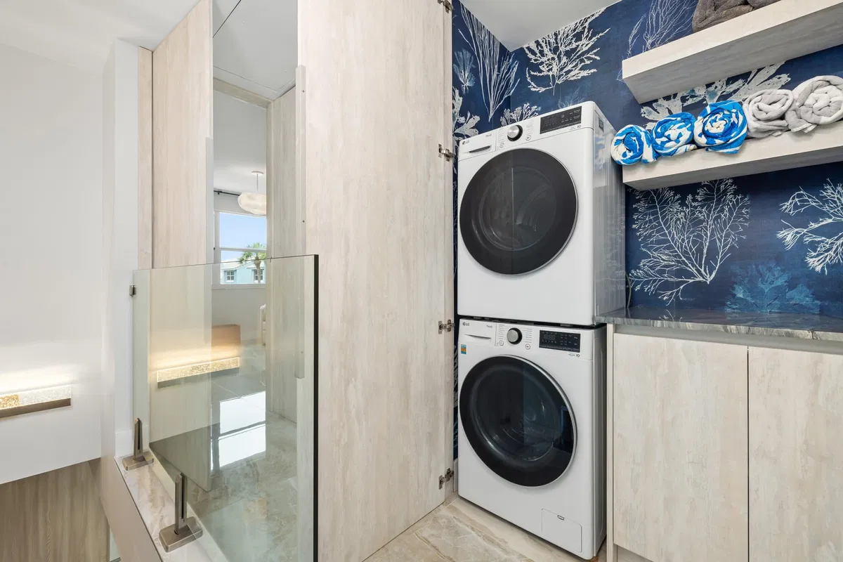 Residence photo 43