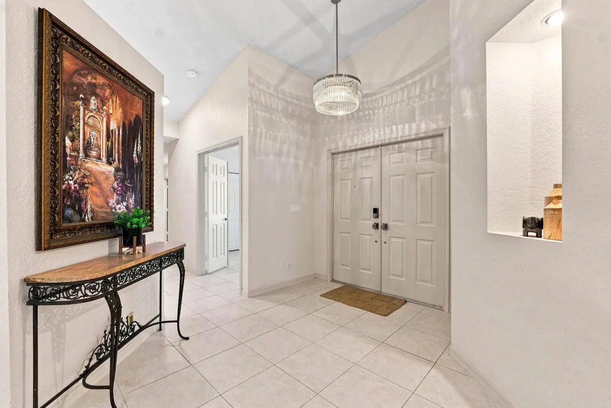  Residence photo 10