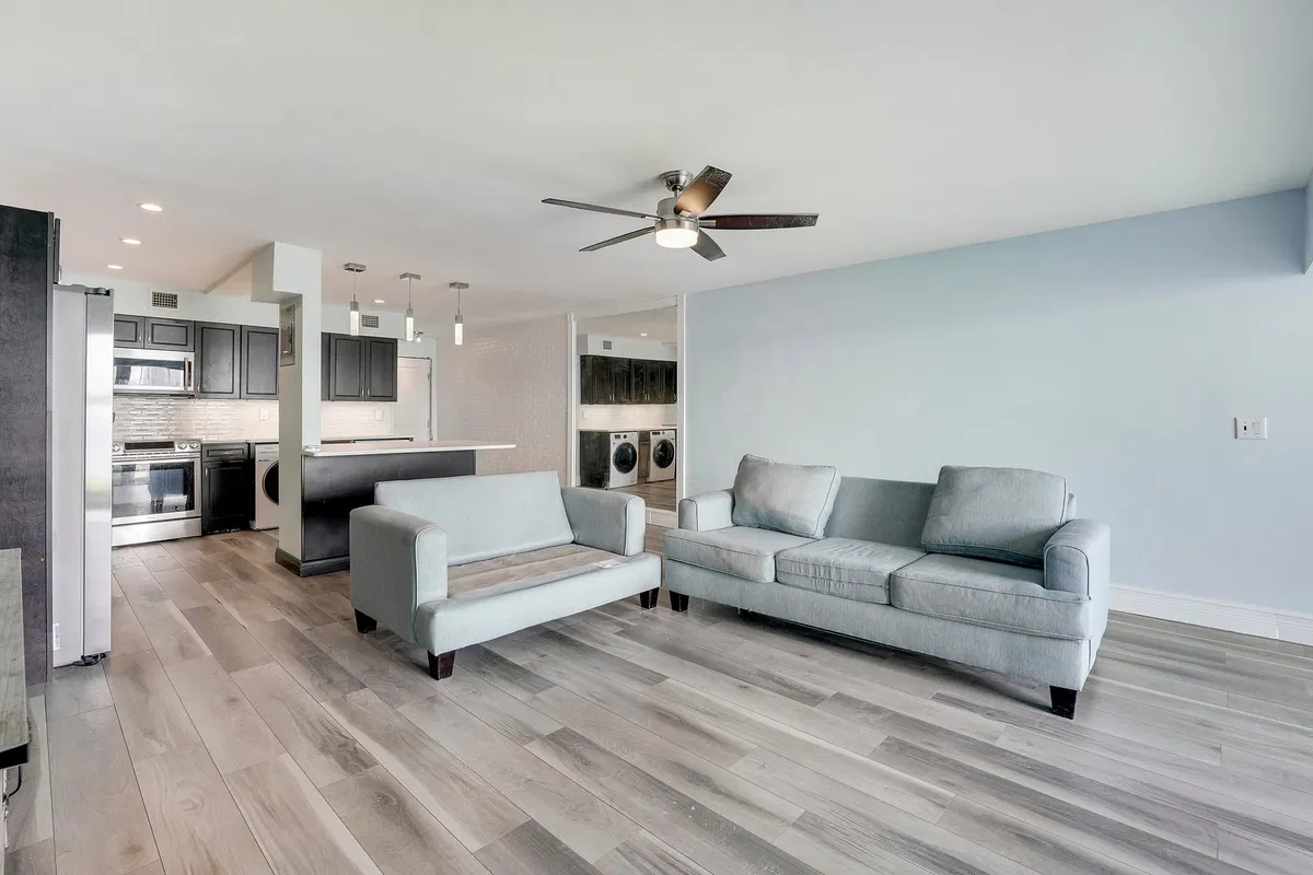 Residence photo 22