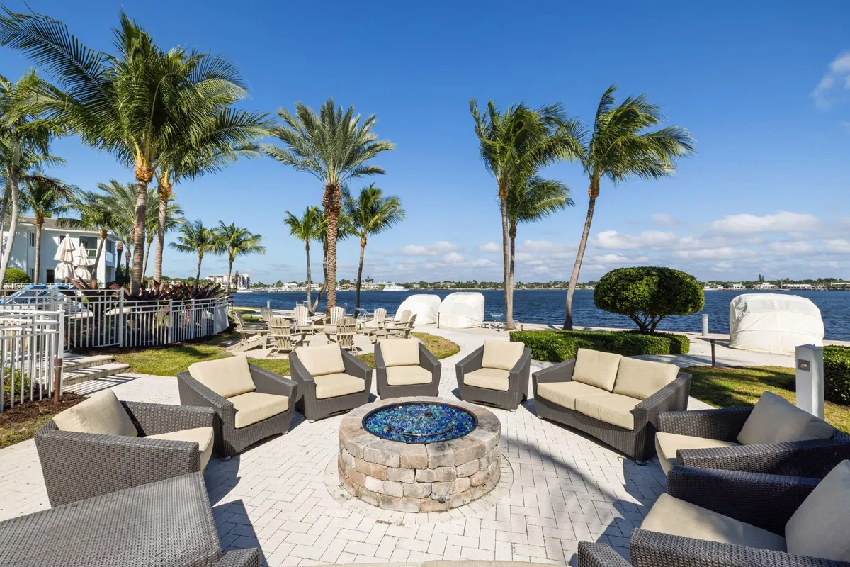 Water Club North Palm Beach Unit 1003 photo 31