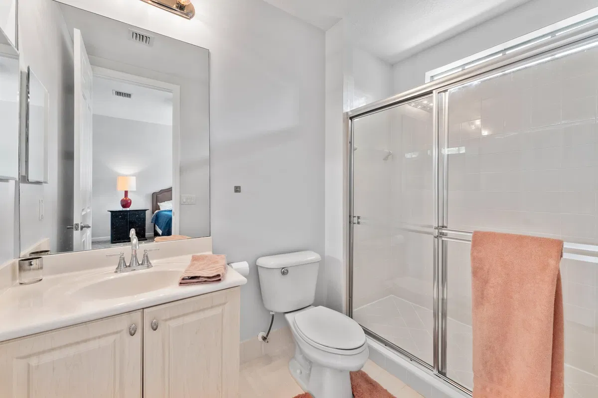Residence photo 19