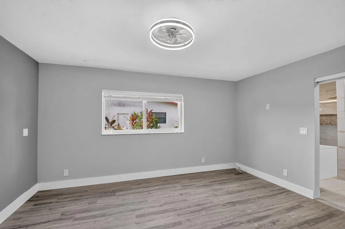  Residence photo 28