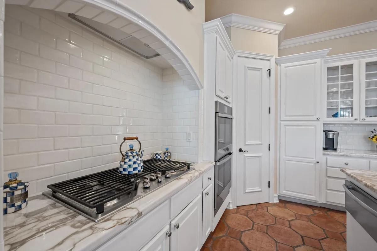 Residence photo 25