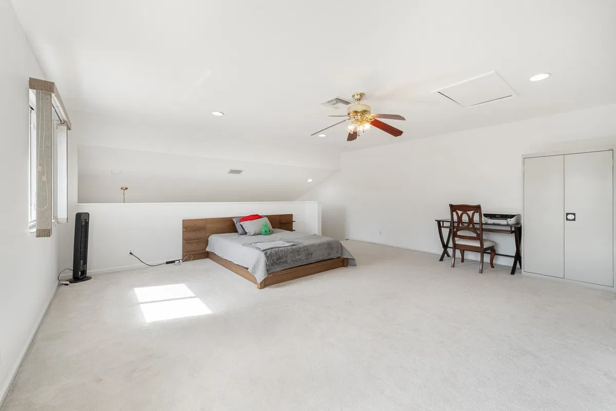Residence photo 37