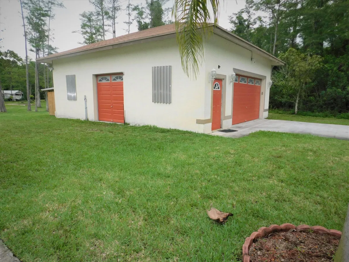Residence photo 4