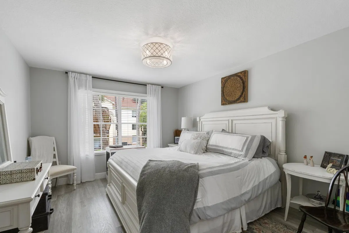  Unit 202 photo 10