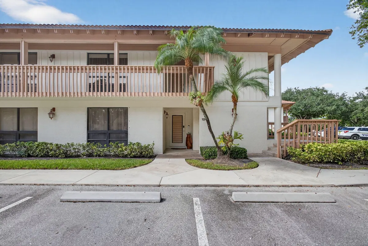 PGA National Palm Beach Gardens Unit 124