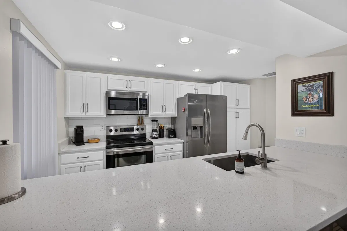 PGA National Palm Beach Gardens Unit 124 photo 16