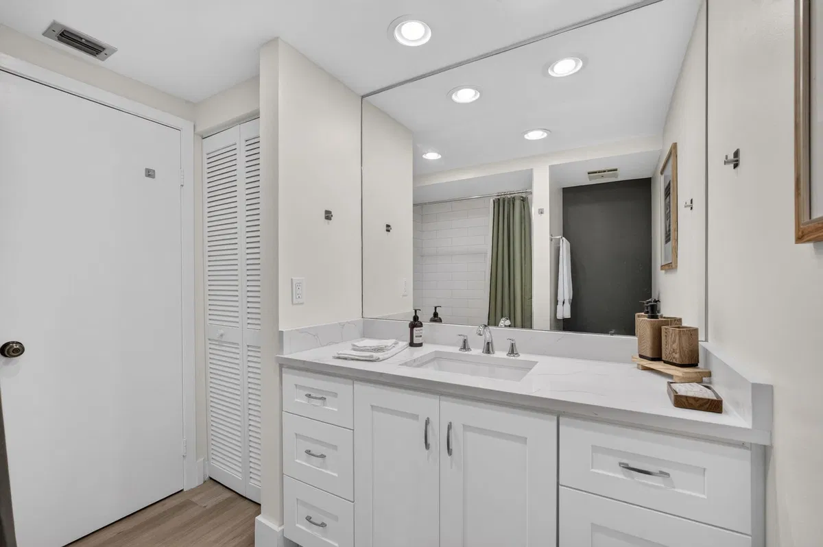 PGA National Palm Beach Gardens Unit 124 photo 22