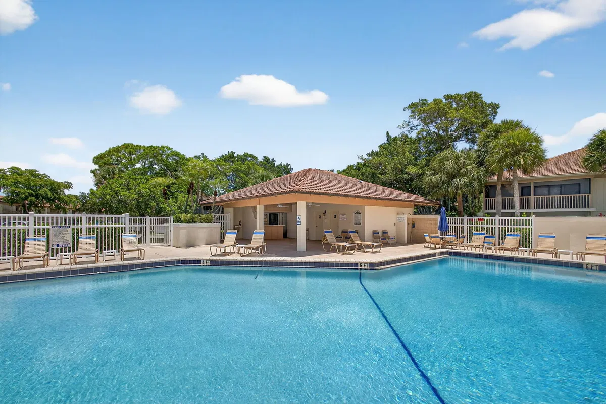 PGA National Palm Beach Gardens Unit 124 photo 46