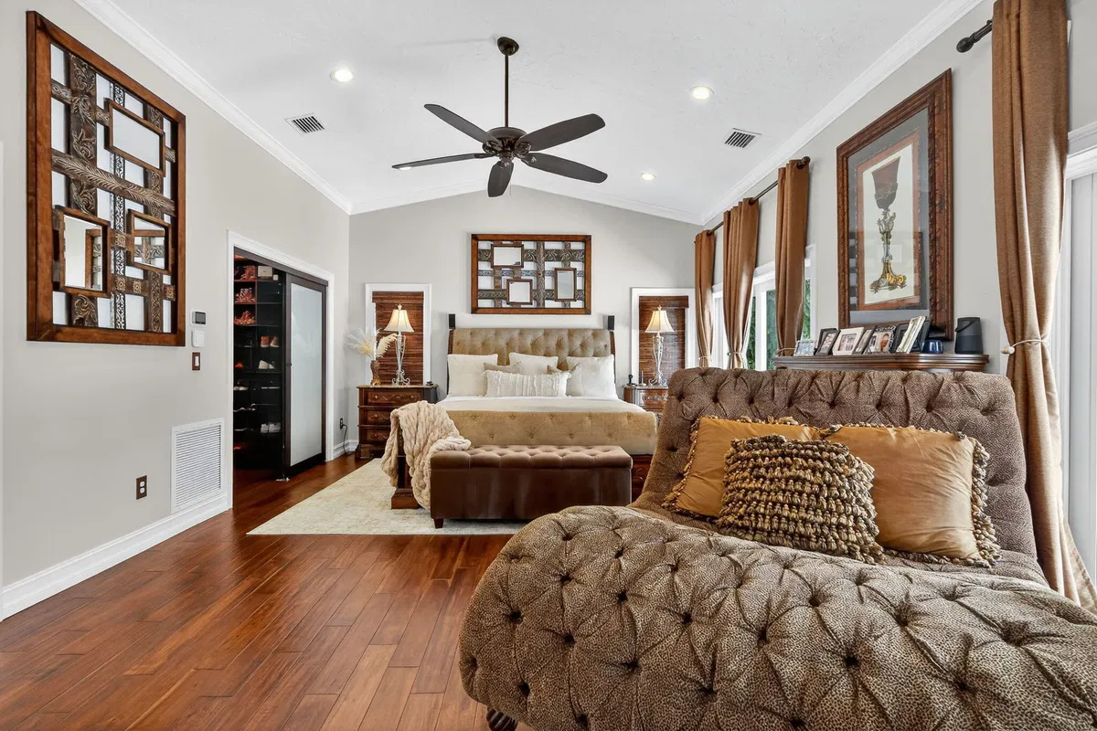  Residence photo 10
