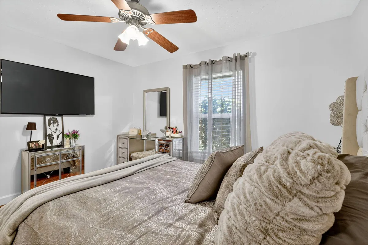  Residence photo 37