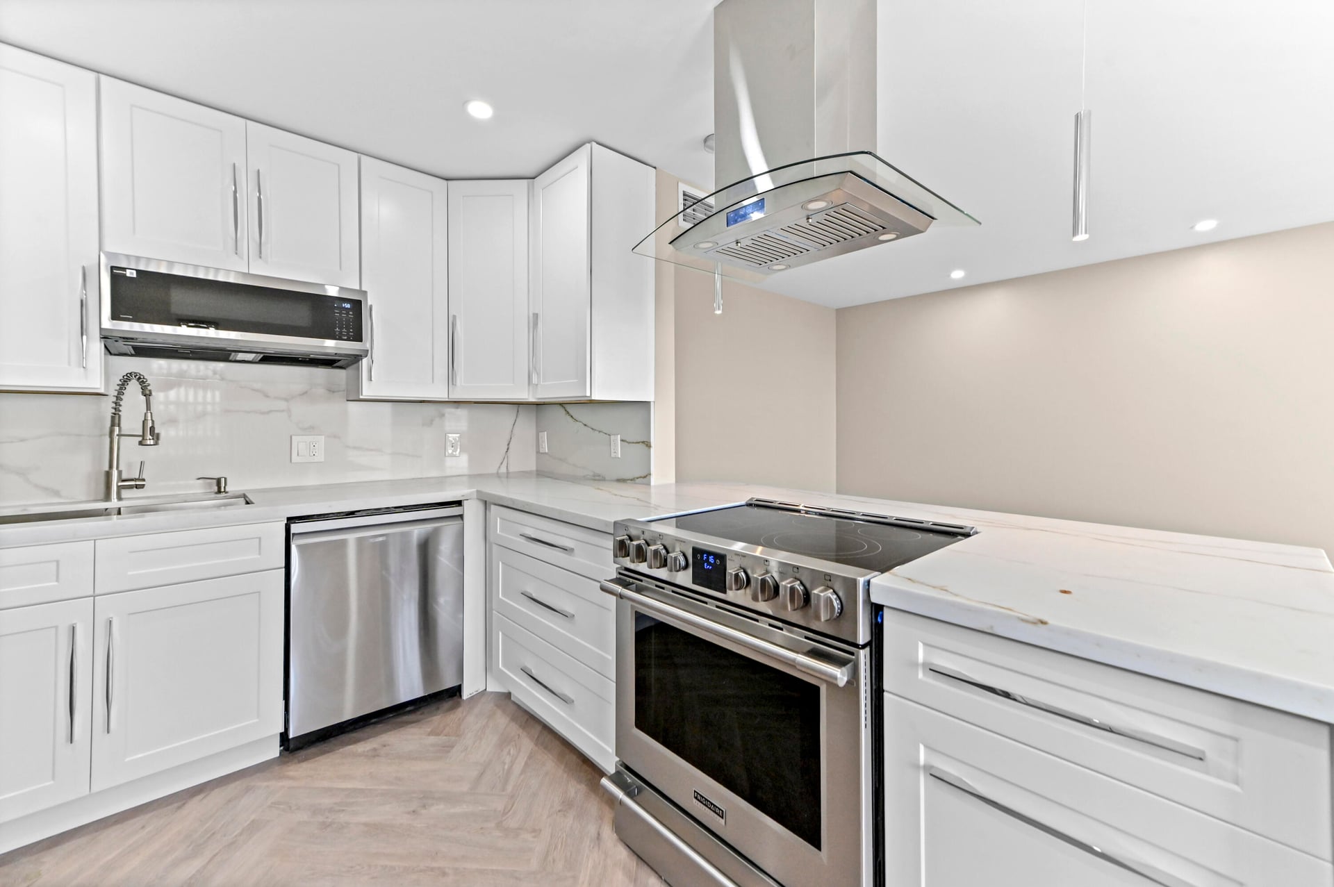 Residence photo 13