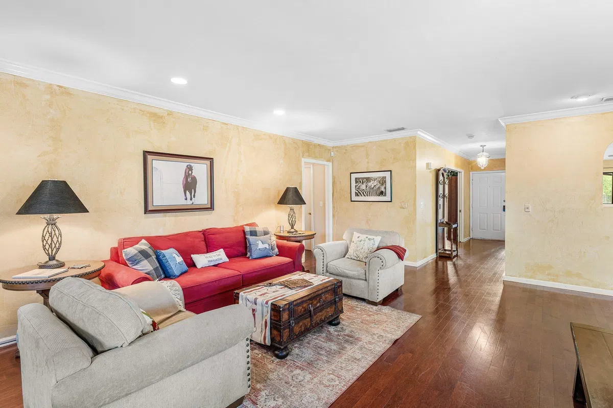 Unit 206 photo 13