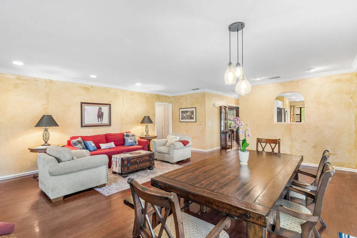 Unit 206 photo 34