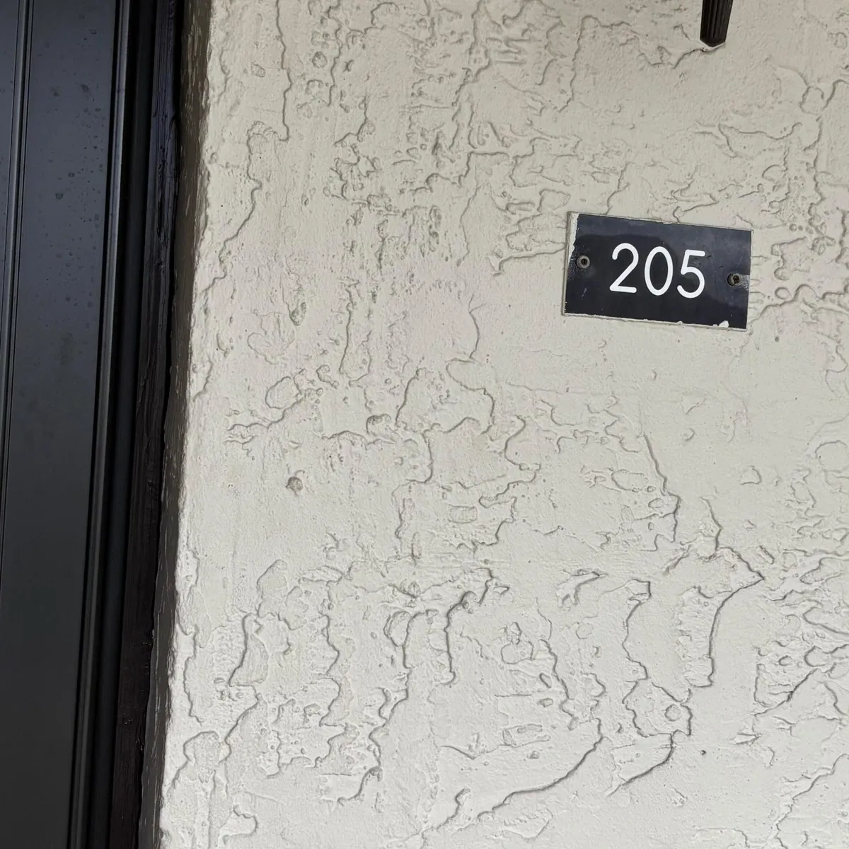 Unit 205 photo 4