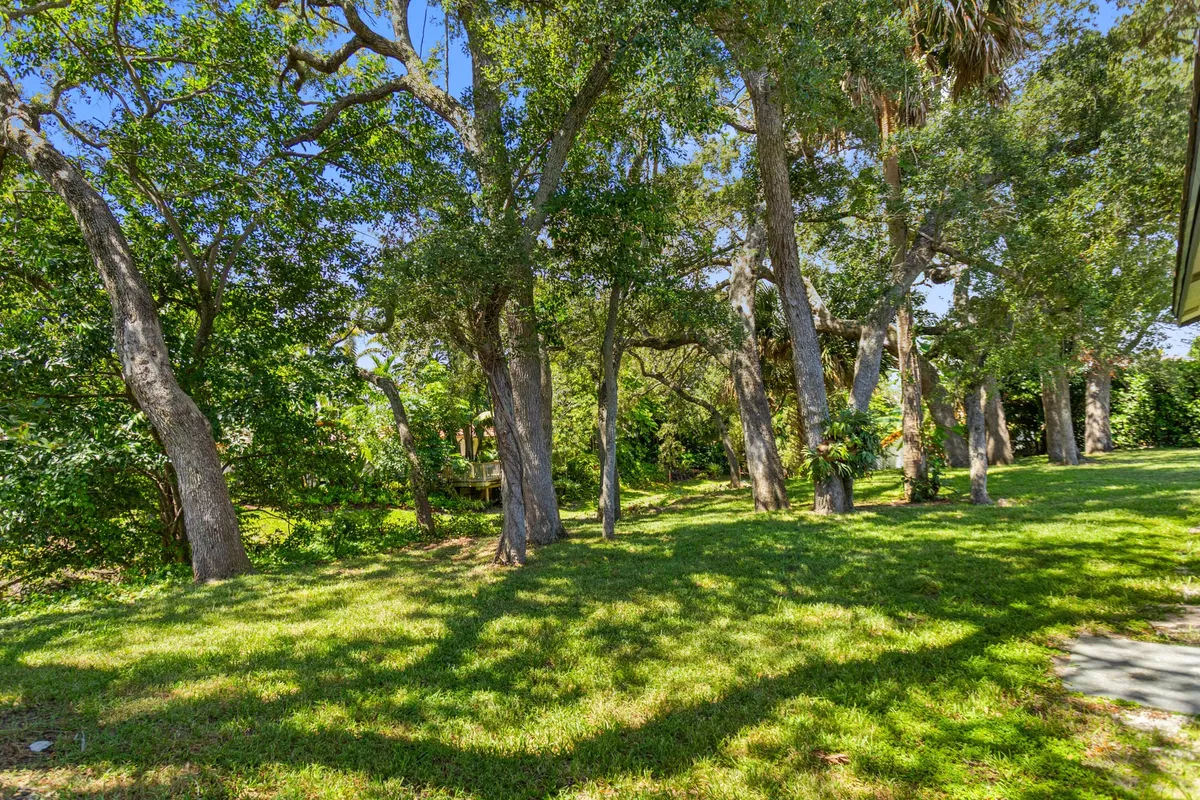  Residence photo 40