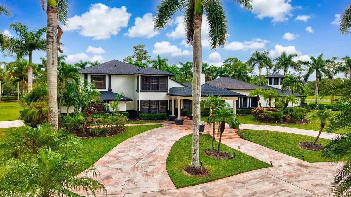 Homeland Residence photo 7