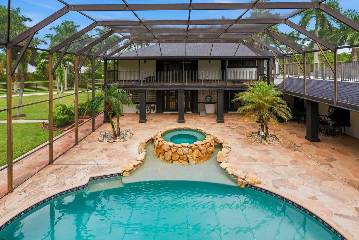 Homeland Residence photo 10