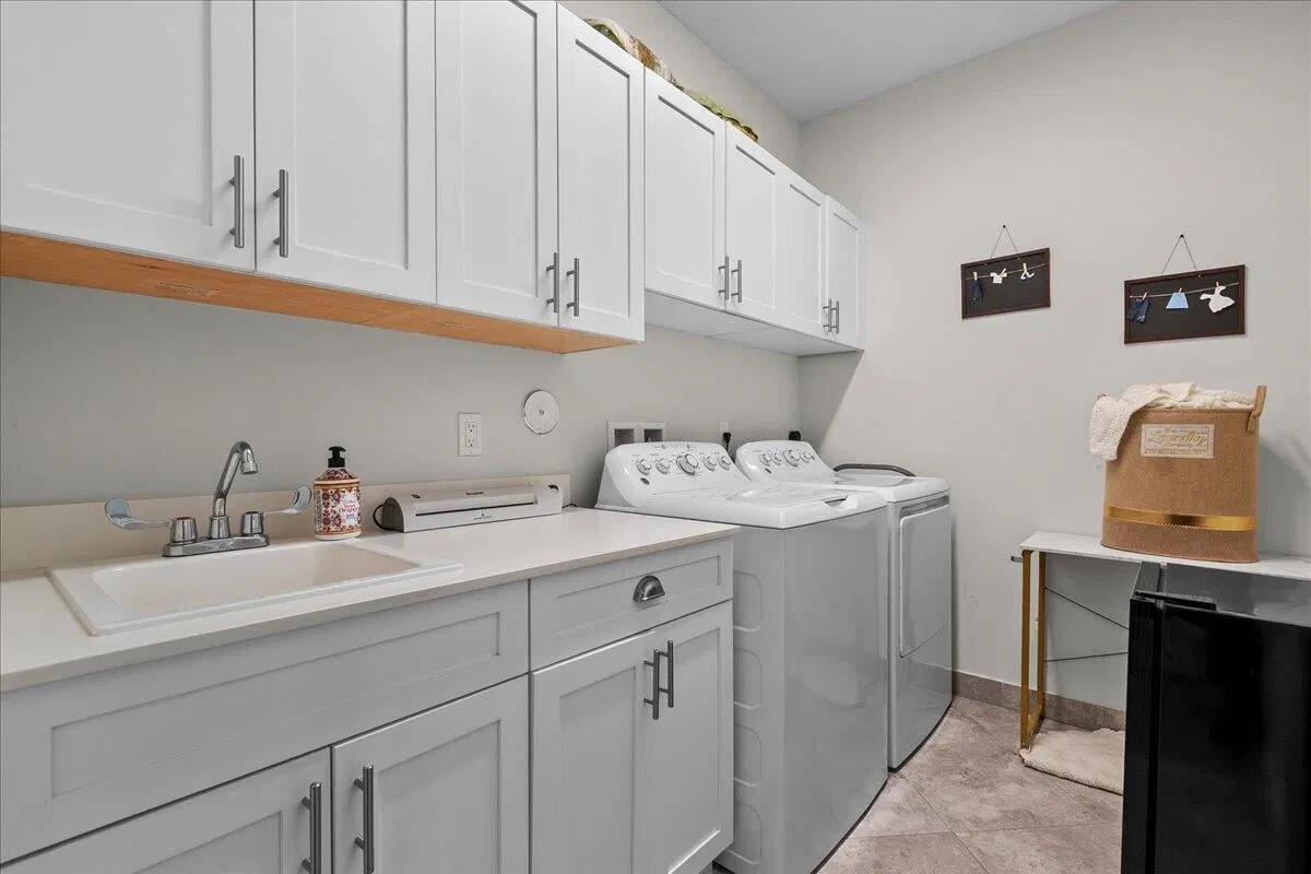 Residence photo 22