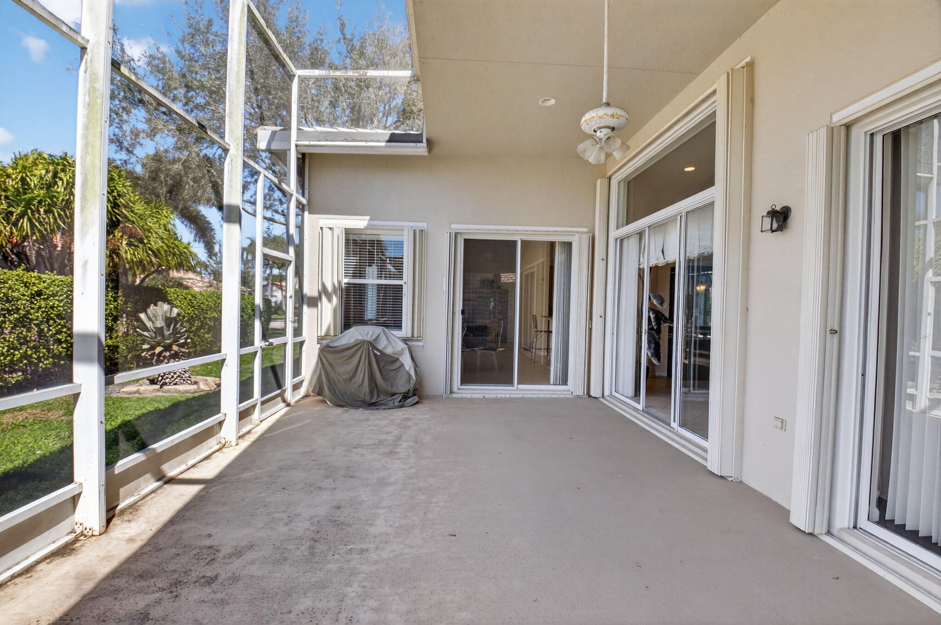 Residence photo 16