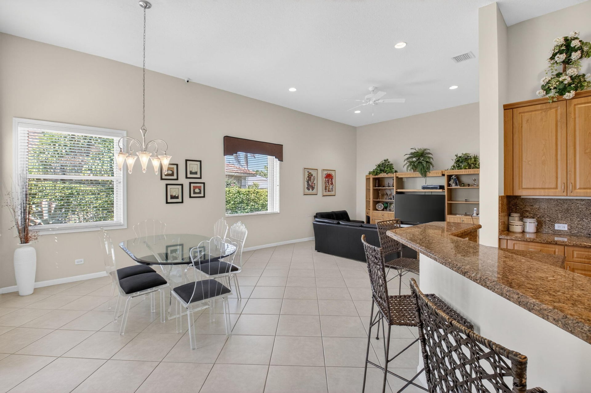 Residence photo 25