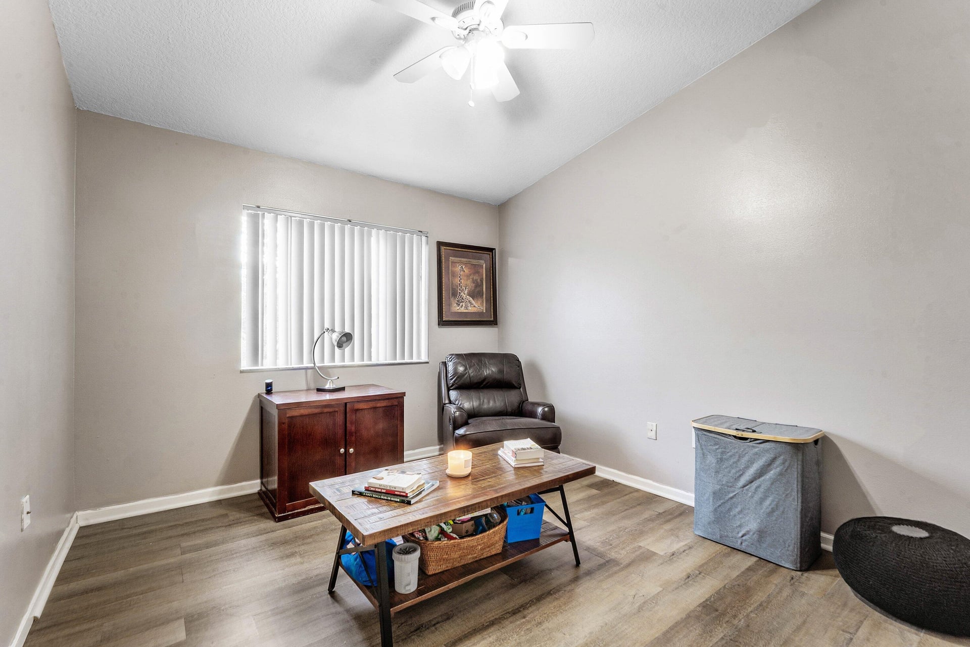 Unit 206 photo 16