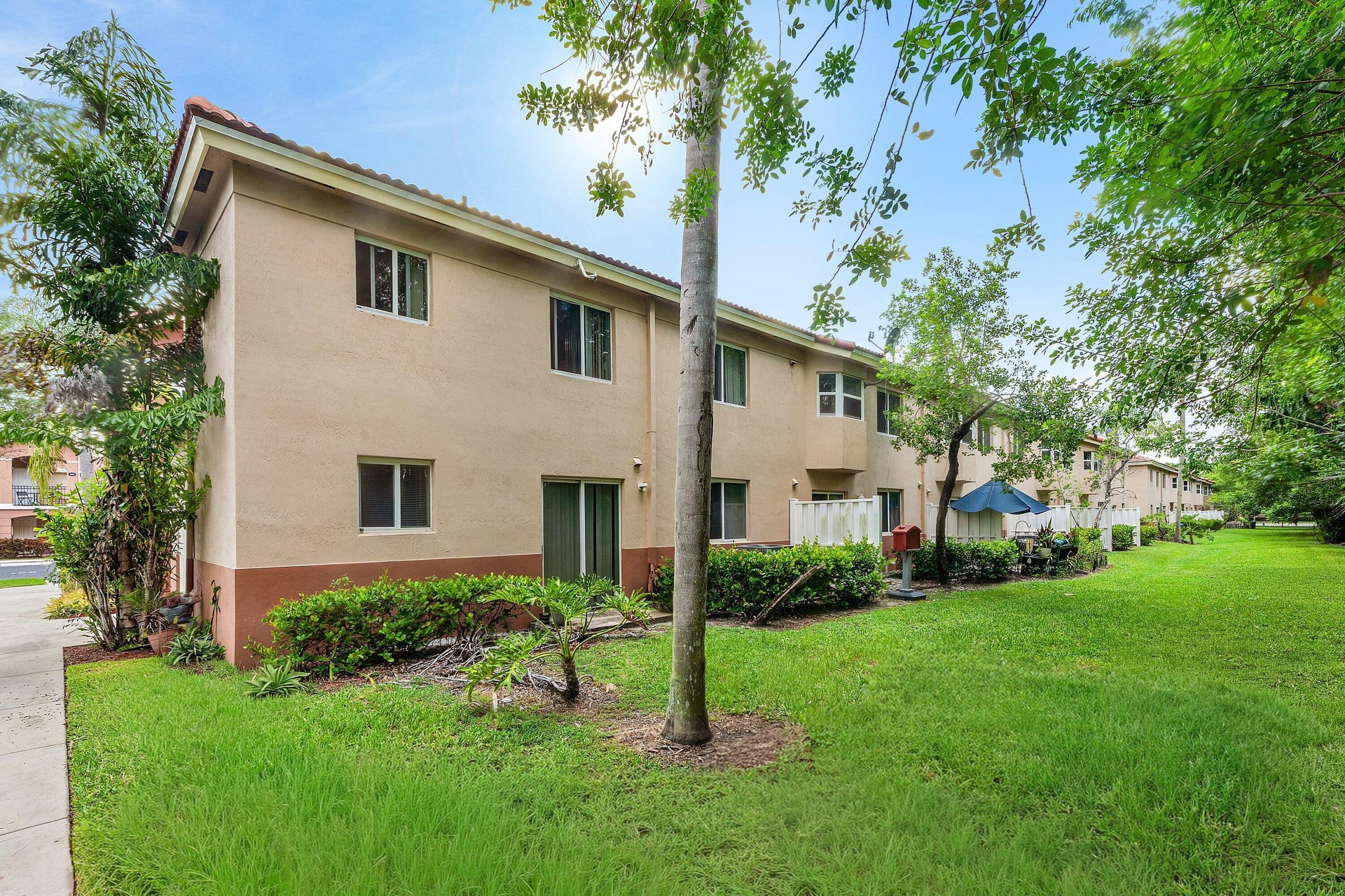 Unit 206 photo 22