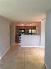 Unit E photo 4