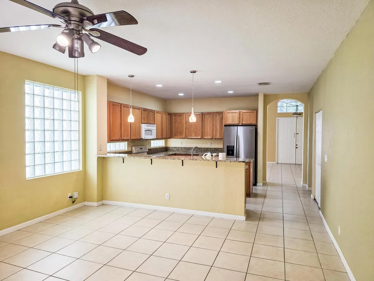 Residence photo 4