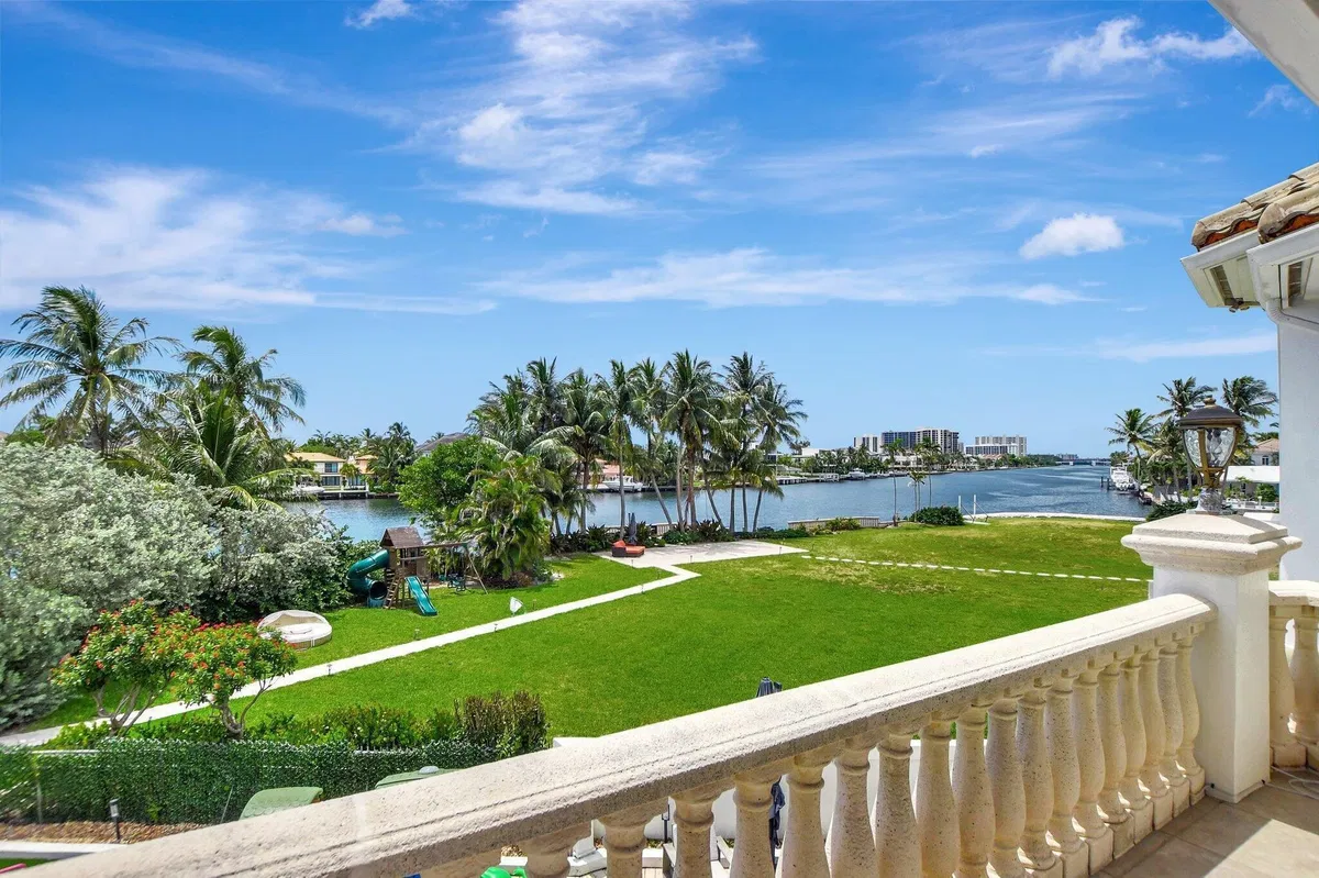 Caribbean Keys Residence photo 25