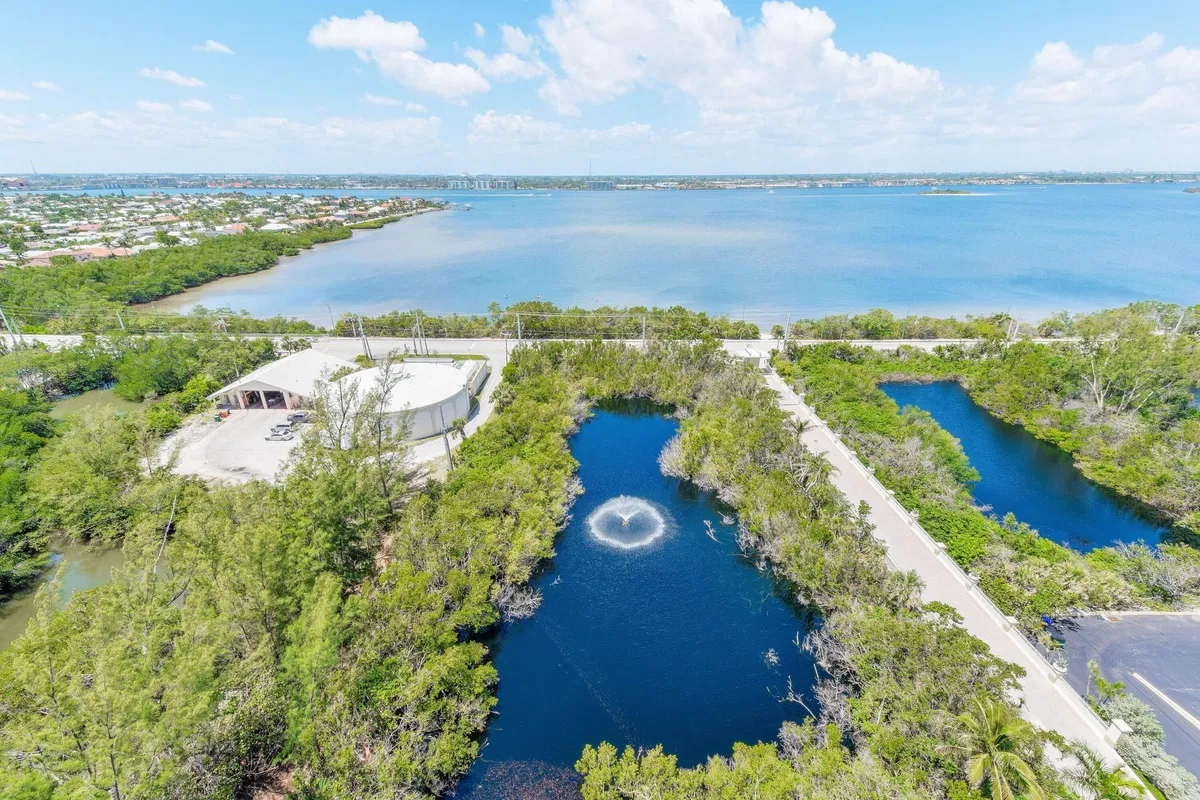 Oceans Edge at Singer Island Unit 1503 photo 19