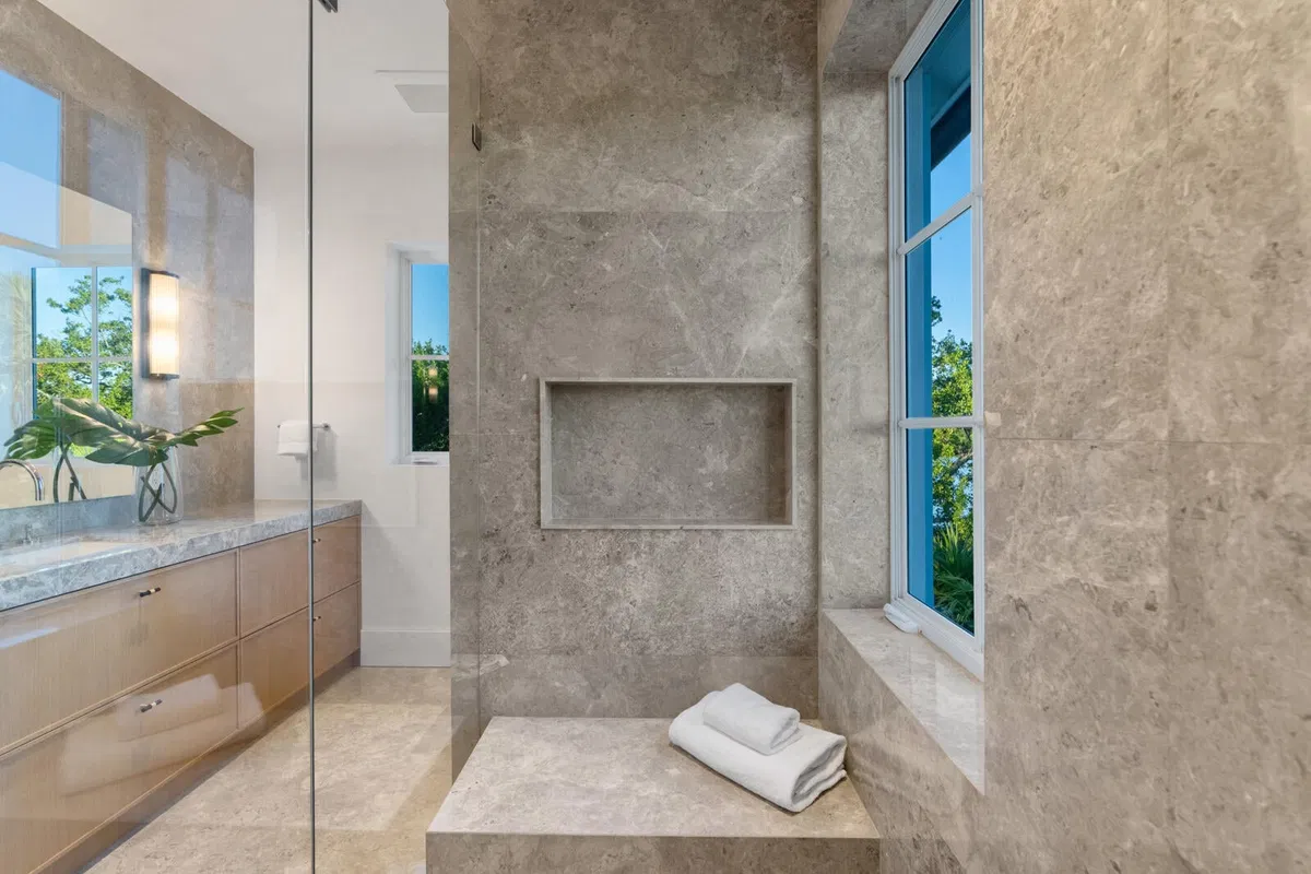 South Palm Beach Residence photo 40