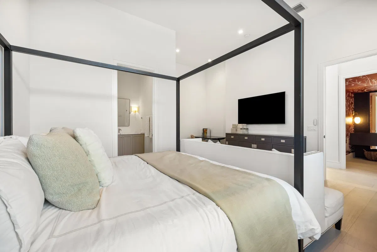 Residence photo 31