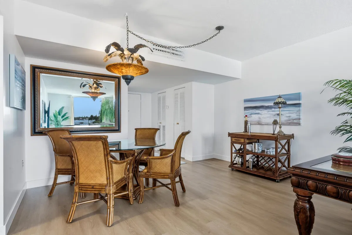 The Patrician of Palm Beach Residence photo 7