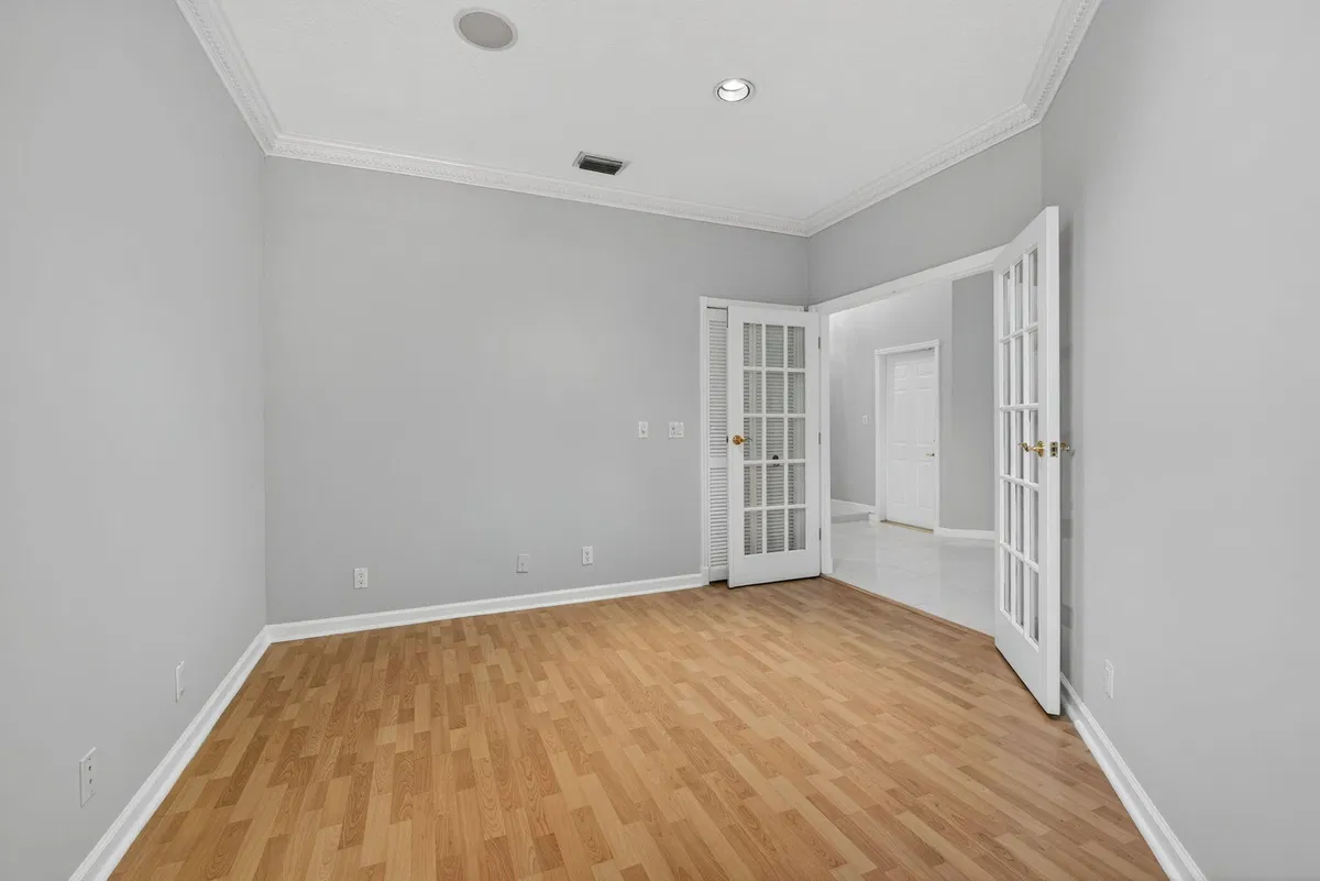  Residence photo 10