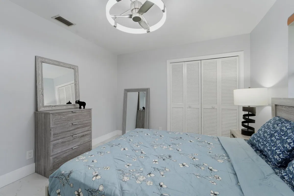 Residence photo 13