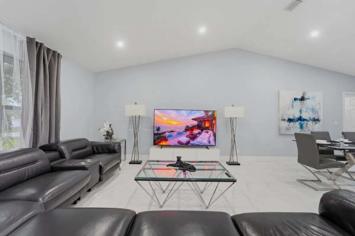 Residence photo 4