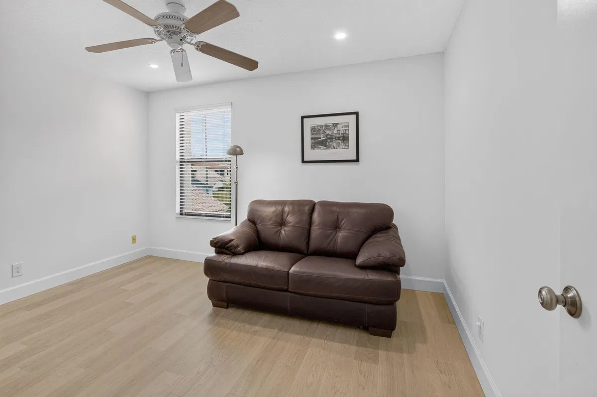 Residence photo 40
