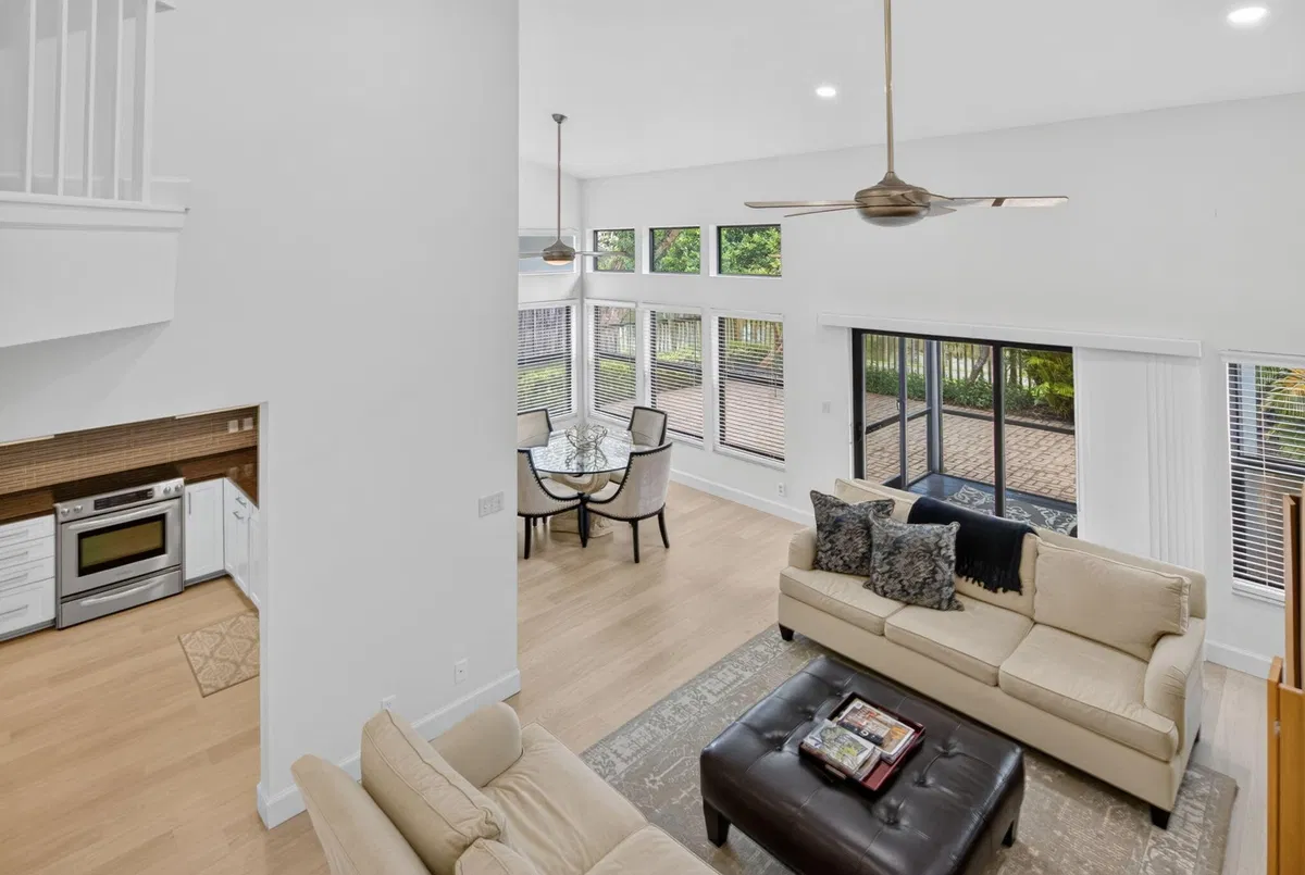 Residence photo 43