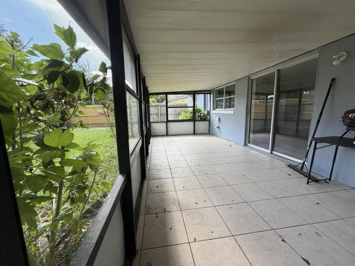  Residence photo 25