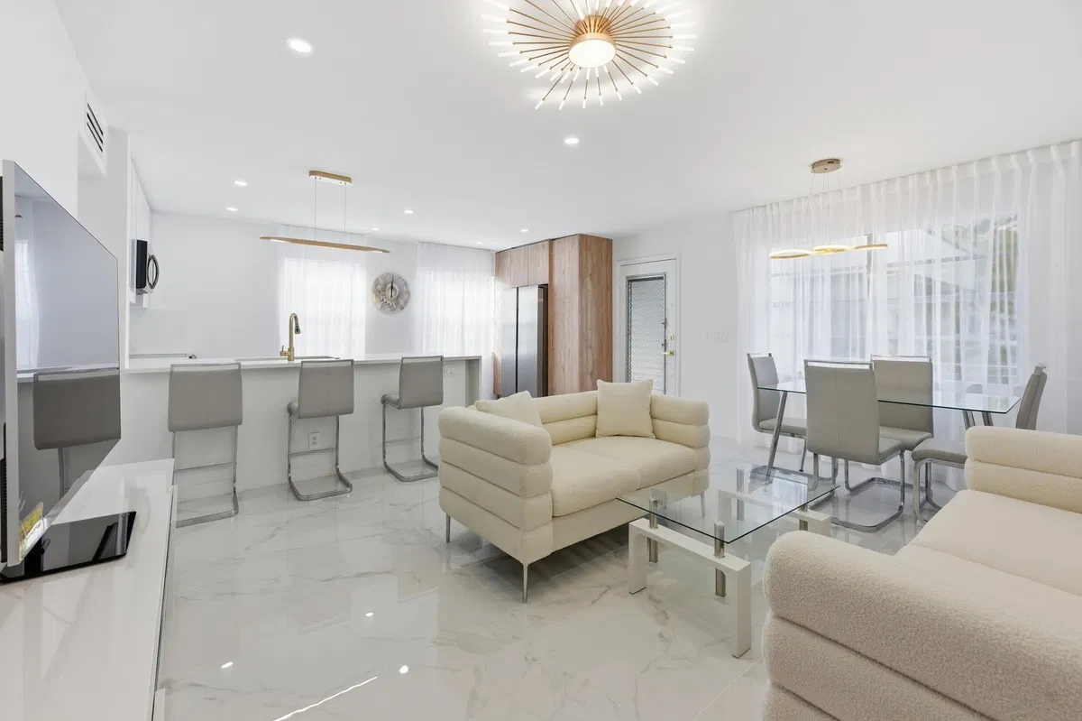 Residence photo 4
