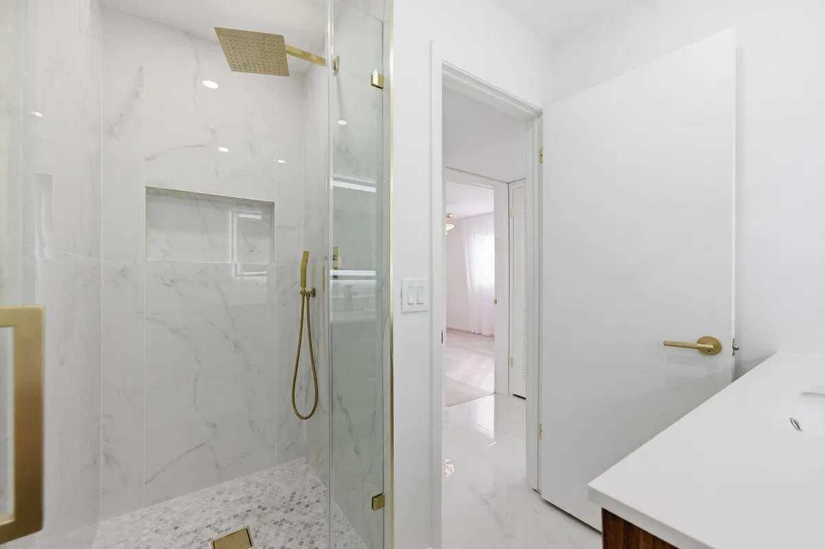 Residence photo 19