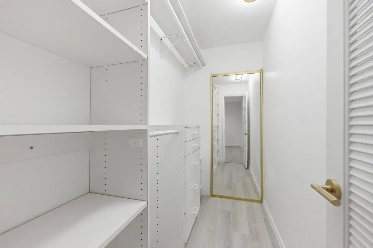 Residence photo 22
