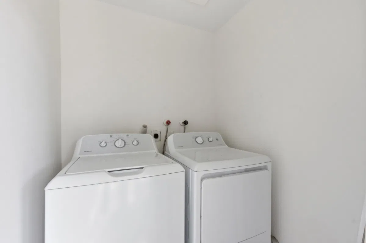 Residence photo 25