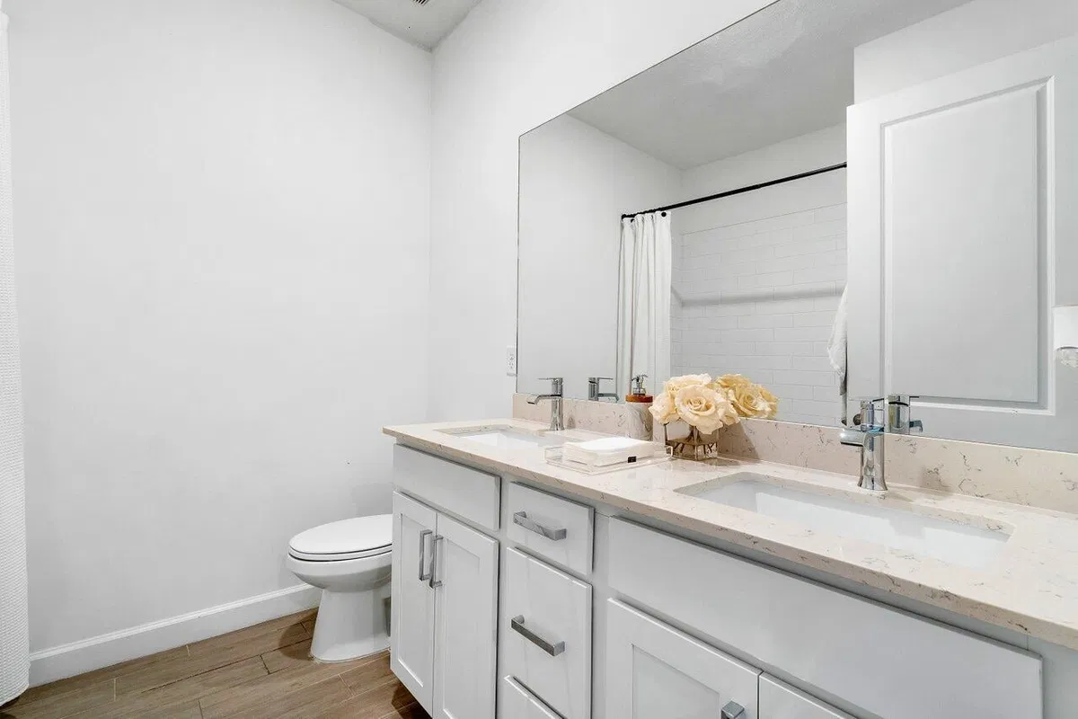 Residence photo 67