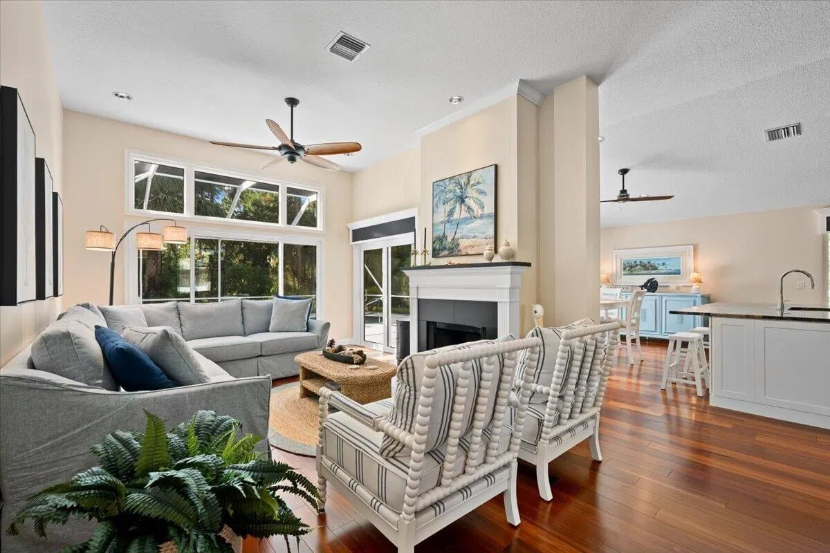 Residence photo 4